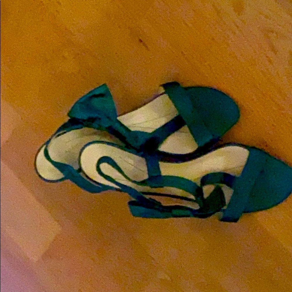 Kate Spade Emerald Green Bow satin sandals